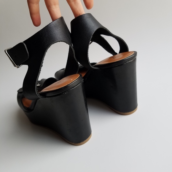 Gap black leather platform wedge sandals - Picture 4 of 12